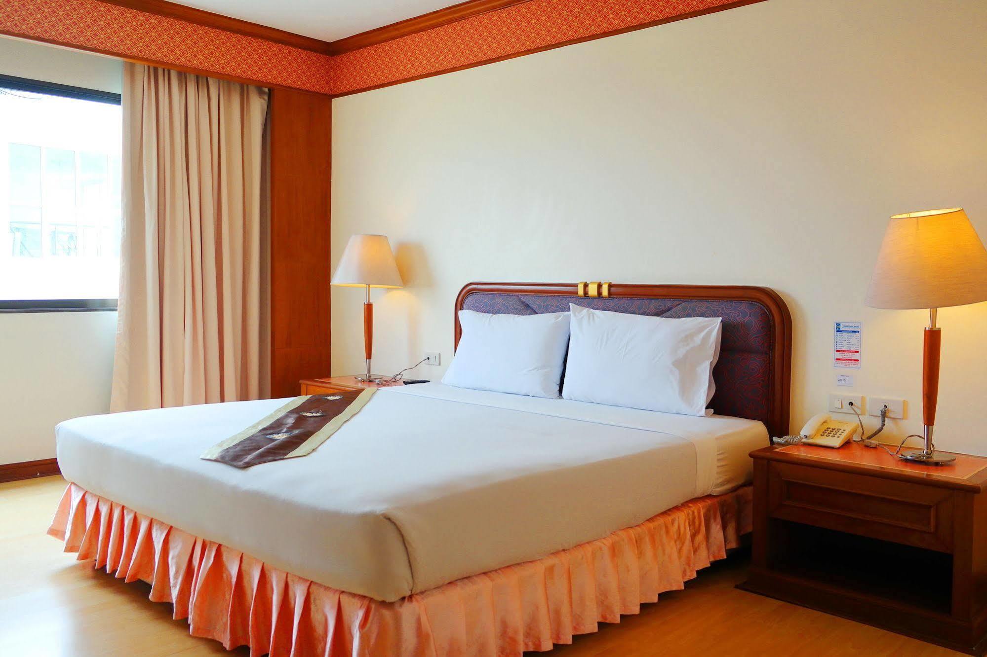Grand Park Hotel Nakhon Si Thammarat Exterior foto